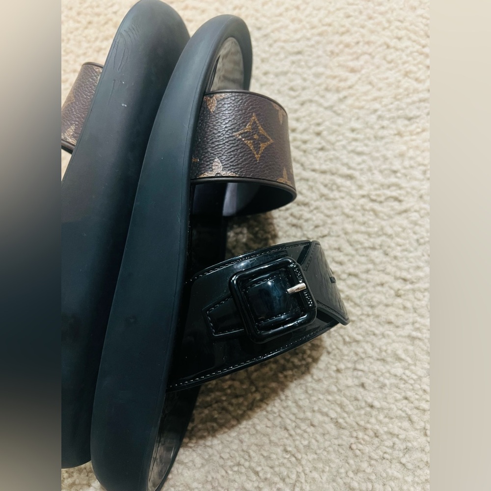 Louis Vuitton Black and Brown Sandals - Picture 6 of 8